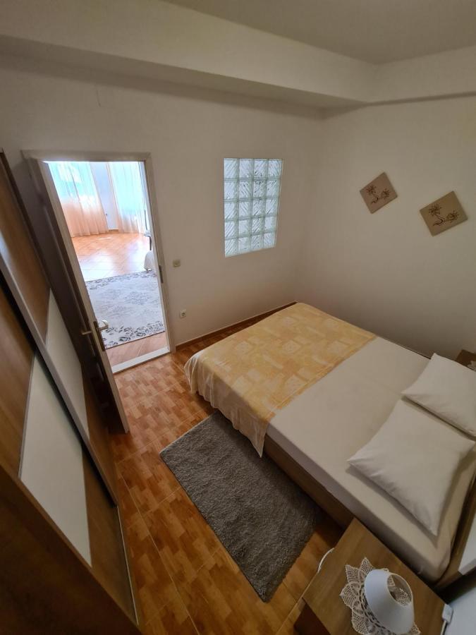 Apartments Srzic No1 Макарска Экстерьер фото