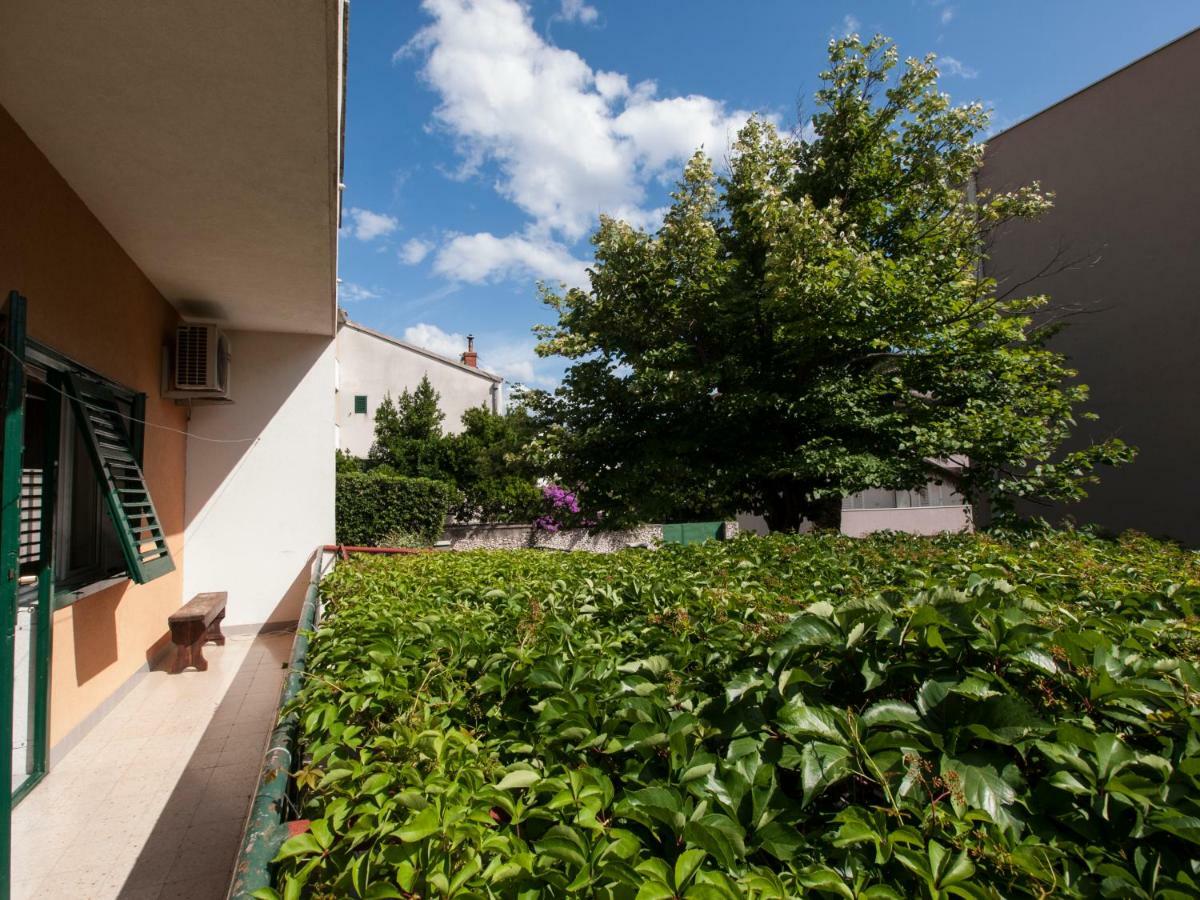 Apartments Srzic No1 Макарска Экстерьер фото